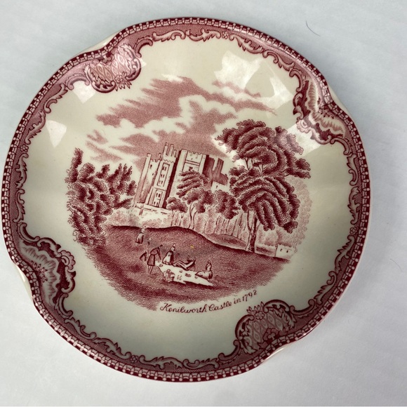 Vintage Johnson Bros 5.5” Collectible Side Plate Old Britain Castles Red White - Picture 1 of 5